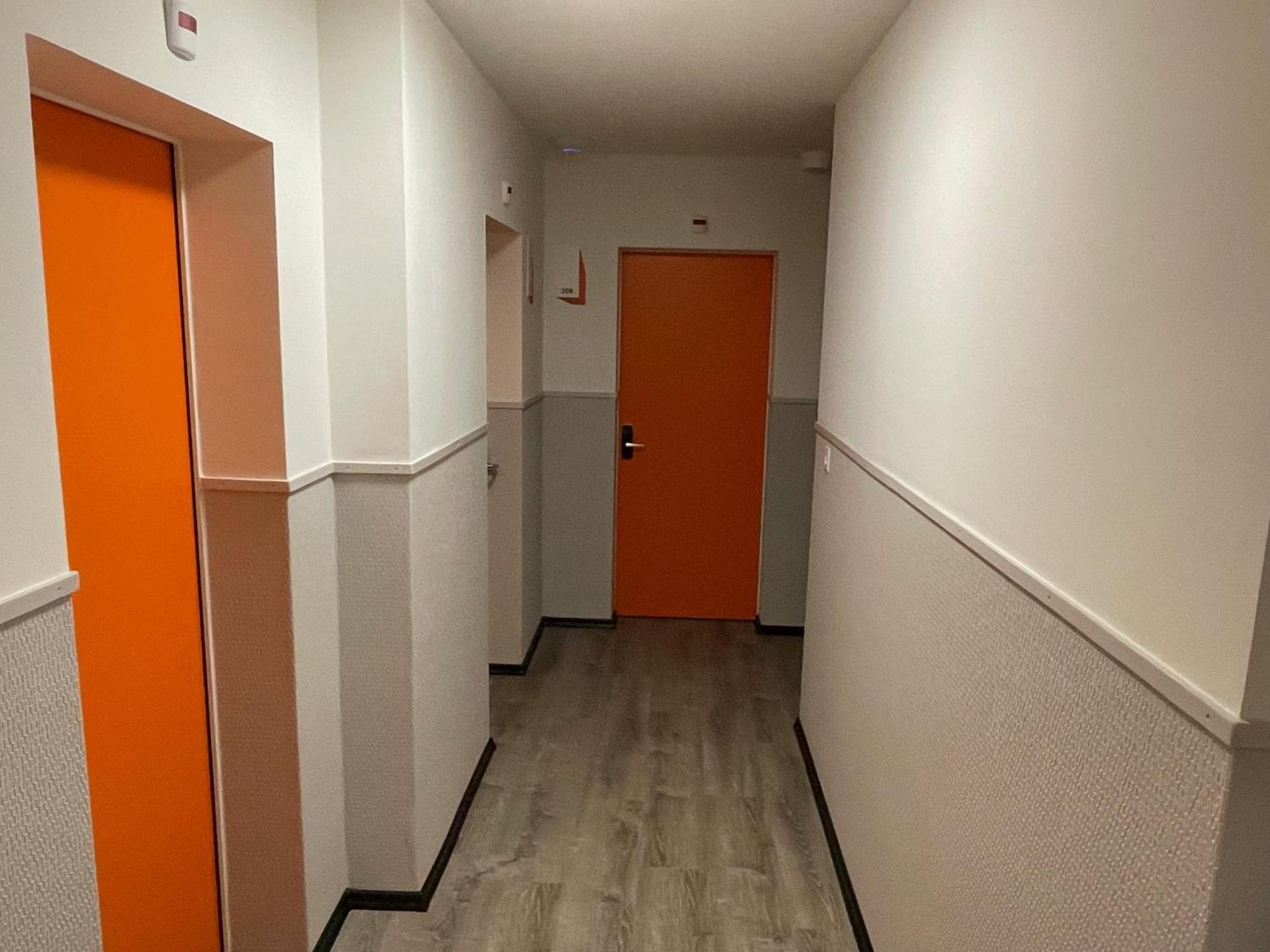 Easyhotel Zuerich Main Station エクステリア 写真