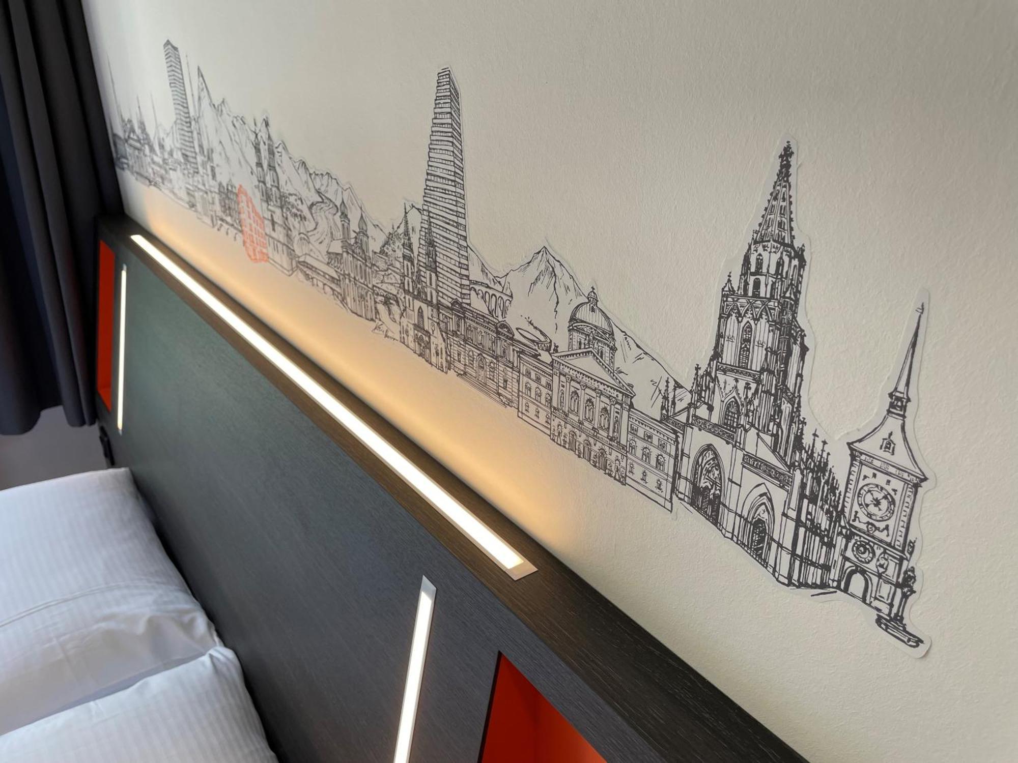 Easyhotel Zuerich Main Station エクステリア 写真