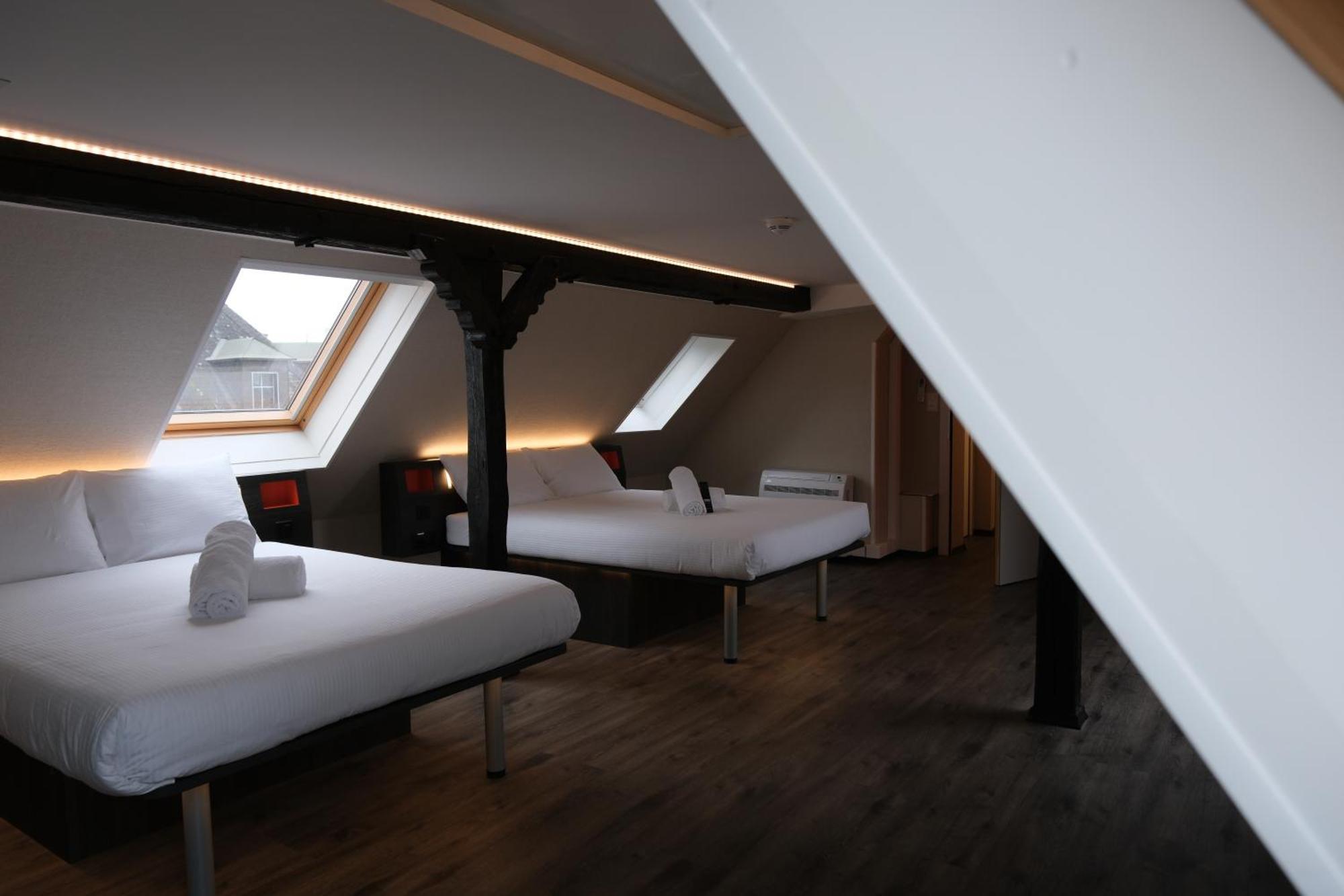 Easyhotel Zuerich Main Station エクステリア 写真